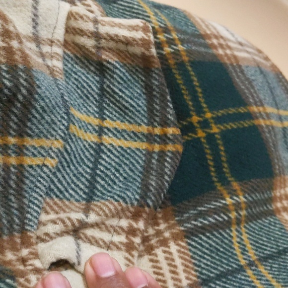 Utex| Vintage Green and Cream Plaid Fall- Winter Jacket With Hood and 4 Pockets - Picture 5 of 15